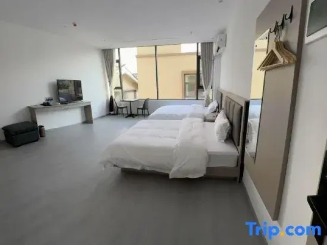 2 Bedrooms Quadruple Suite