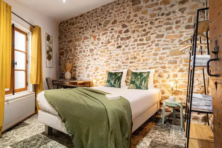 Contact Hôtels Le Savigny & Spa