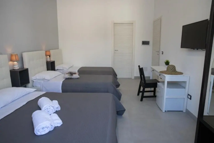 Standard Quadruple room