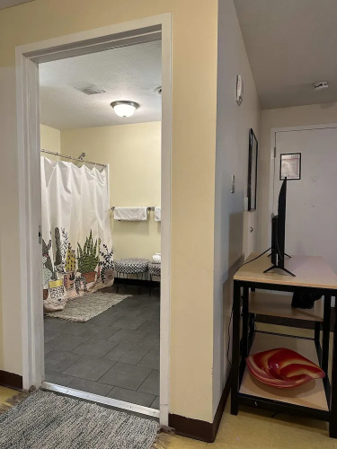 5 Beds Downtown Apt Very Quick Walk Everywhere
