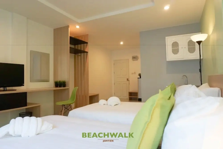 Deluxe Twin room with balcony