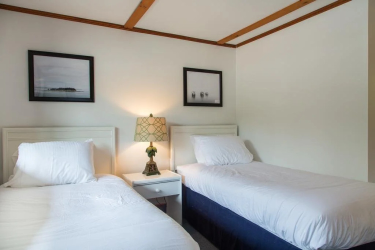 Merrybell Motel