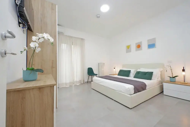YCH Bagnera Suites