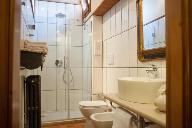 1 Bedroom Apartment with balcony