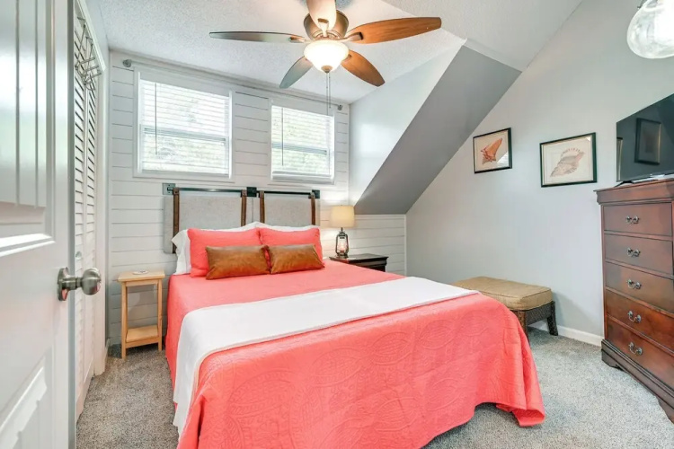 Chic Murrells Inlet Getaway ~ 2 Mi to Marsh Walk!