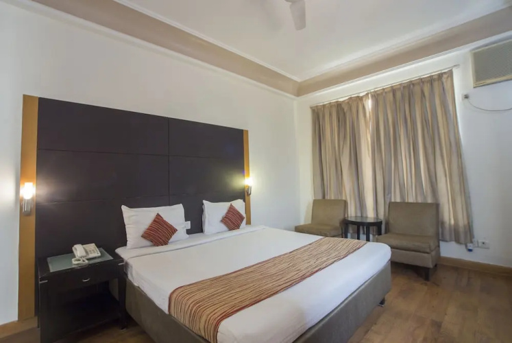 Siddharth Plaza