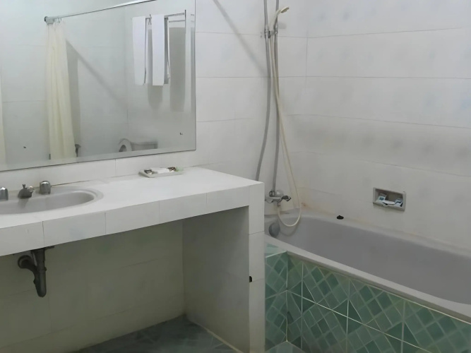 Hotel Lautze Indah