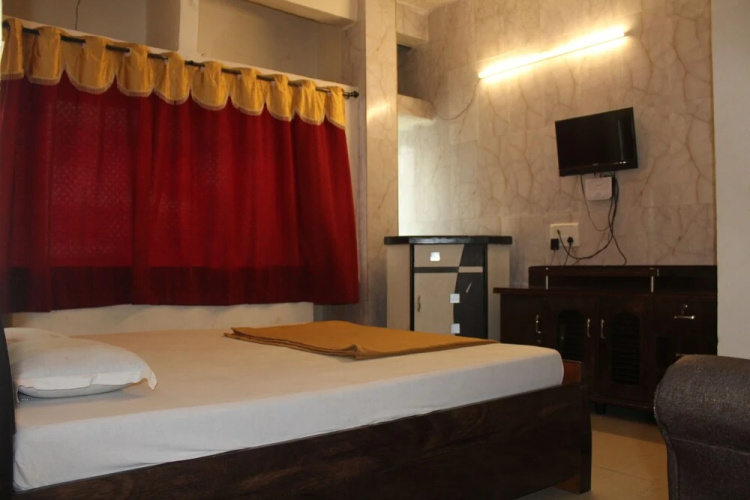 Swaraj Lodge