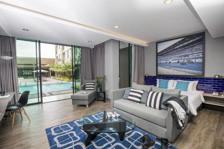 The Crystal Hotel Buriram