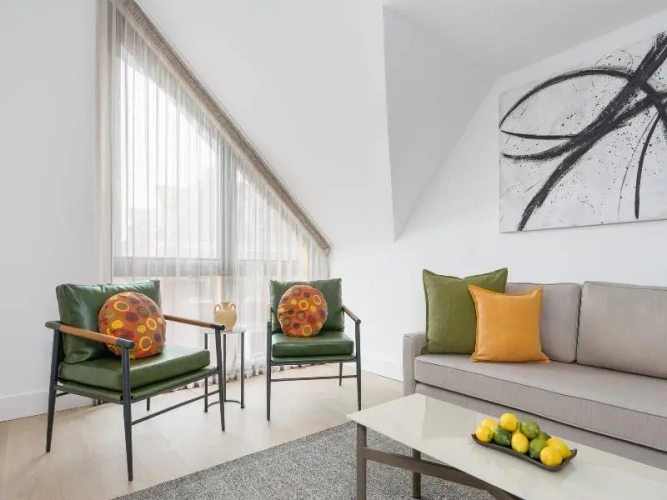 1 Bedroom Apartment