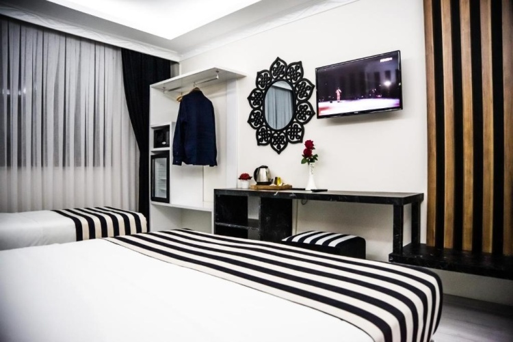 Deluxe Quadruple room