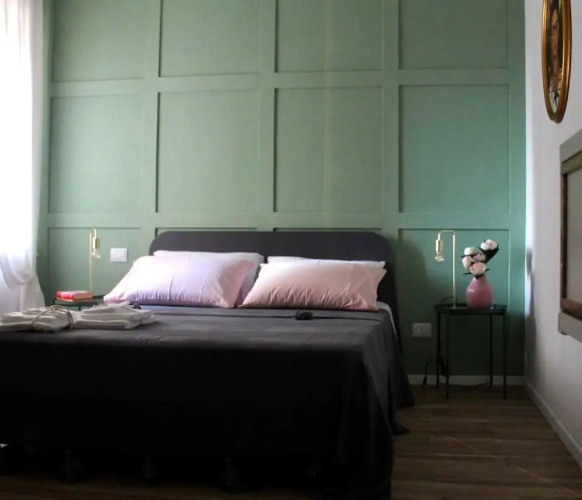 Peonia House