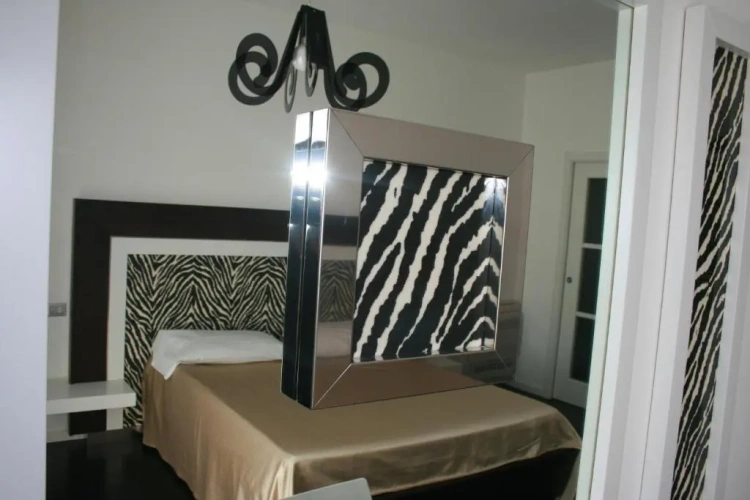 Standard Twin room with view