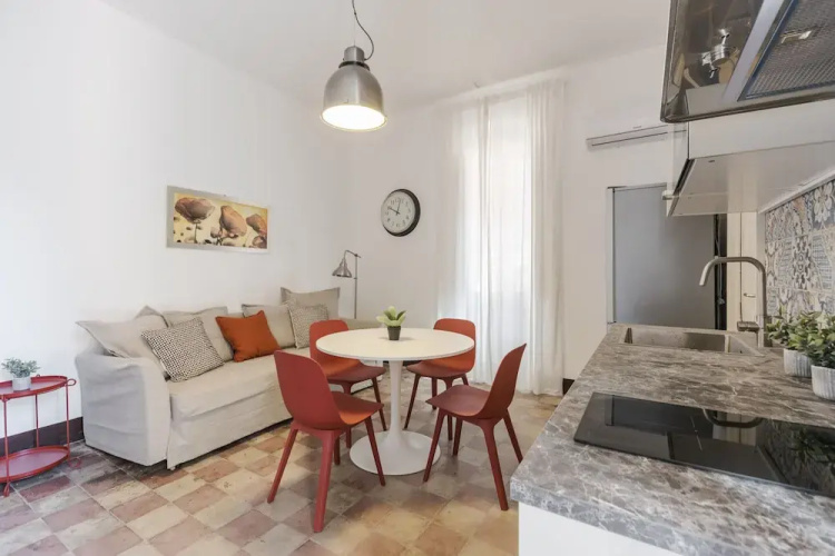 Urban Garden Apartment