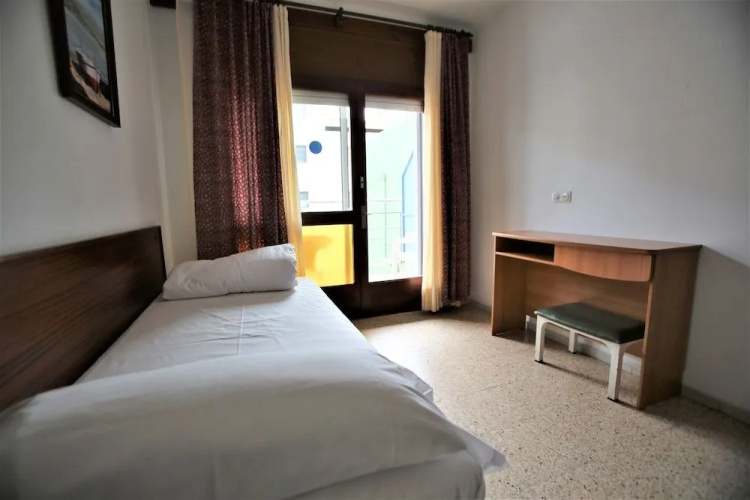 Hostel Costa Brava