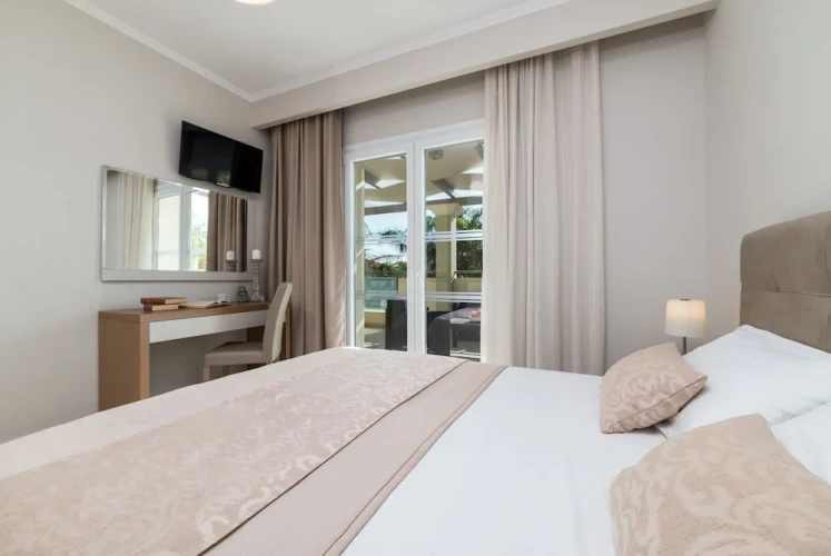 3 Bedrooms Luxury Villa with view