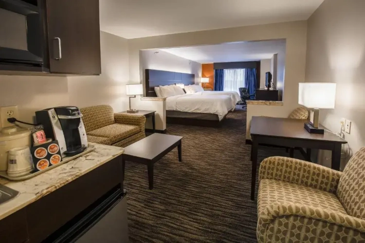 Quadruple Suite