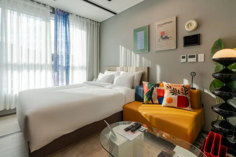 Radiant Nampo Hotel