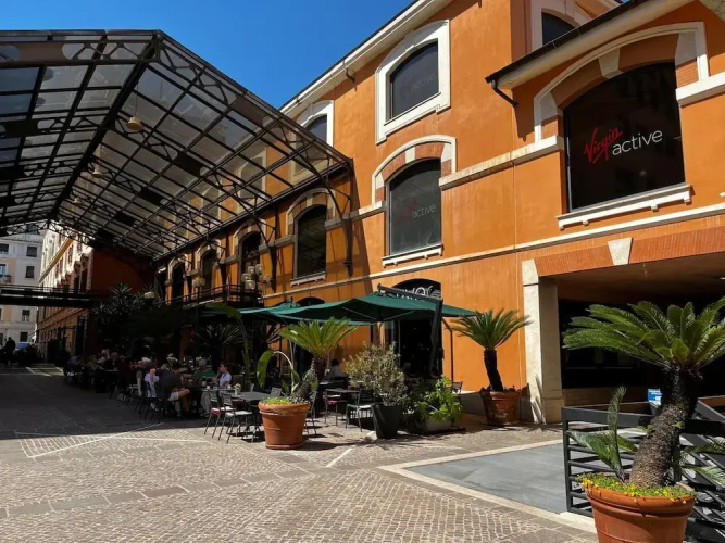 Stendardi S House