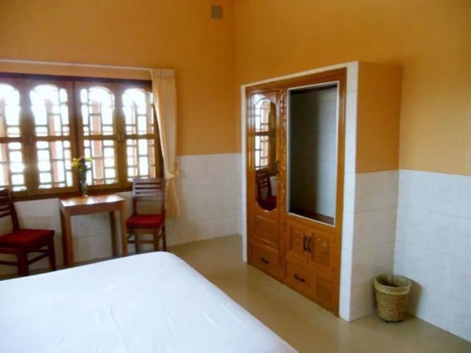 Kampot Manor