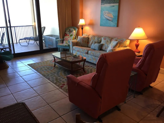 Grand Pointe 703