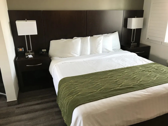 Hi View Inn & Suites