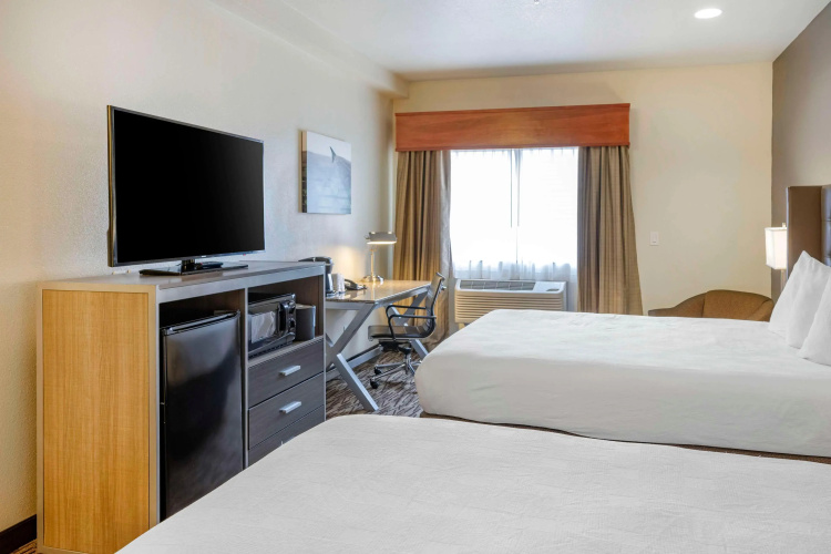 Best Western Plus Peppertree Airport Inn