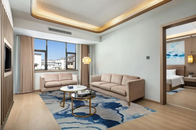 Double Suite