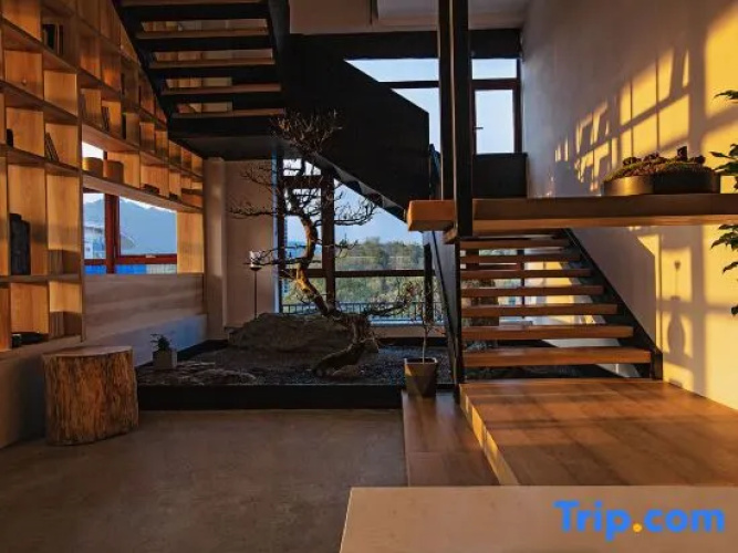 Yue Shangyin Chalv Hostel