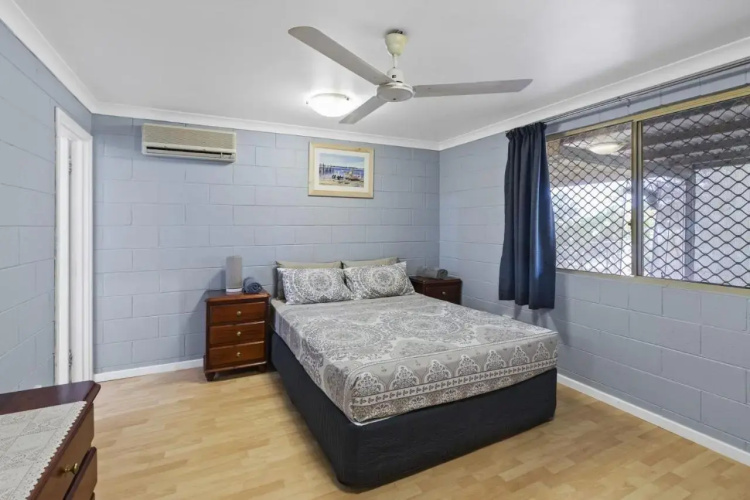 15 Grenadier Street
