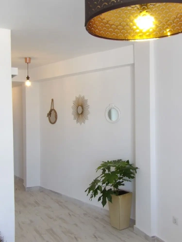 4 Bedrooms Apartment