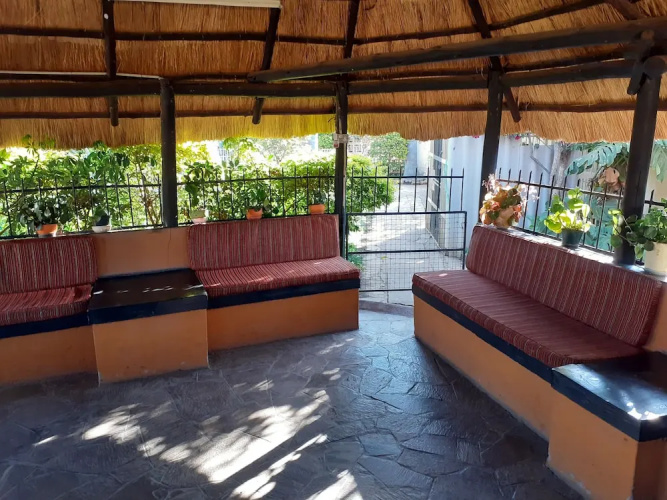 Cottage Sleeps 4 With Pool