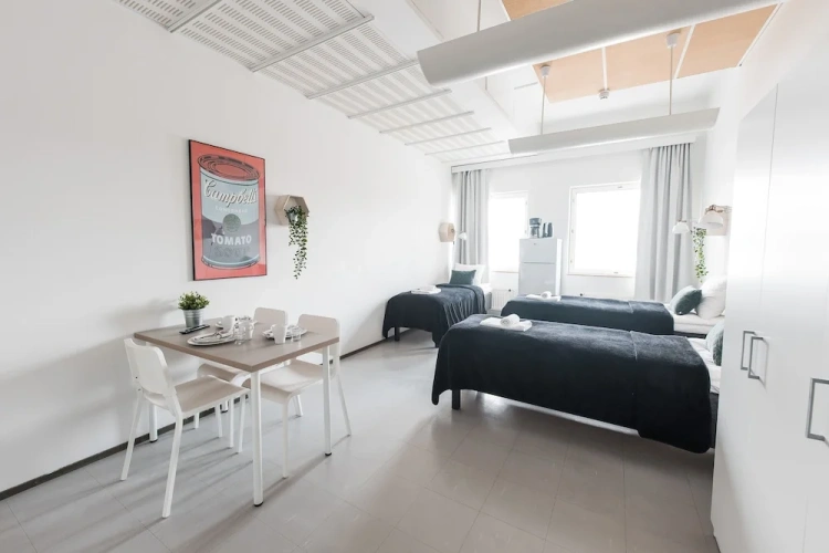 Standard Triple room