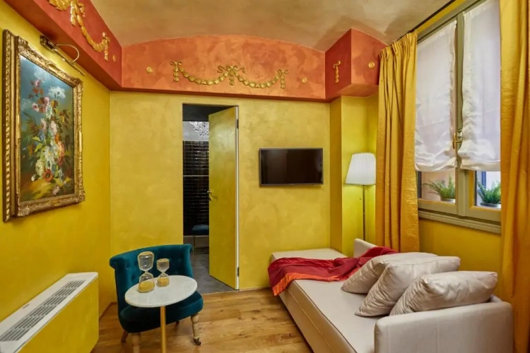 Deluxe Suite