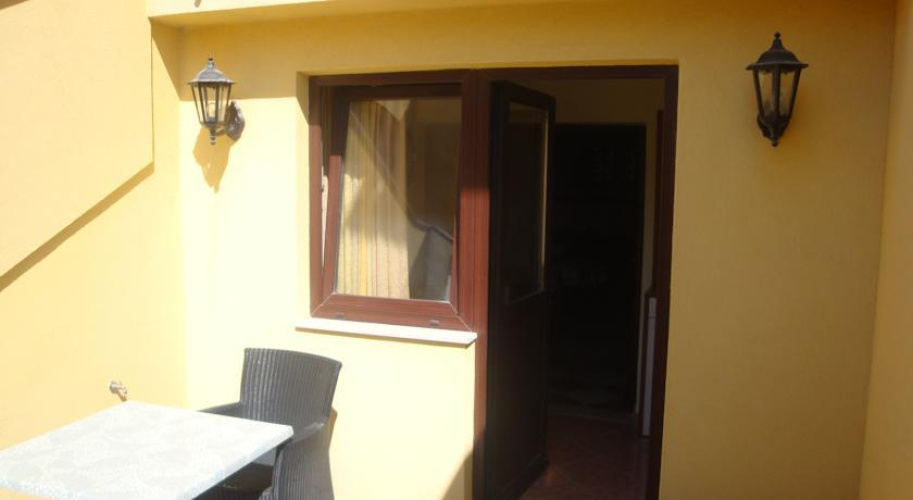 Lanterna Puntamika apt. near beach