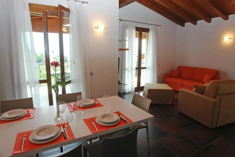 Les Maisons - Ruculì Hospitality