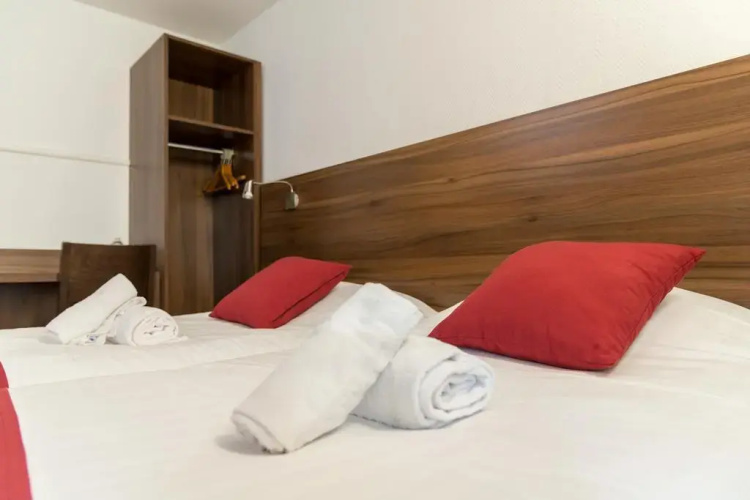Brit Hotel Plaisance