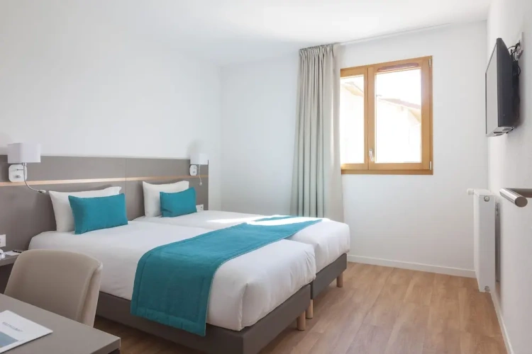 Family Suite with balcony and with lake view