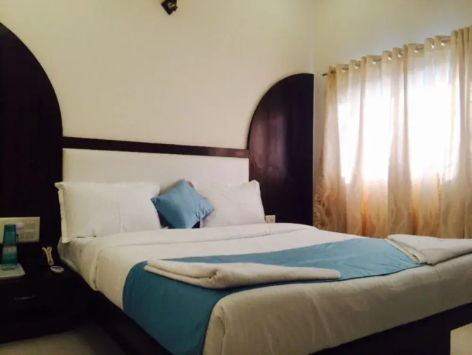 Alfa Grand by FabHotels