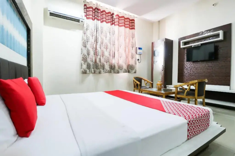 Hotel Mayur by OYO Rooms