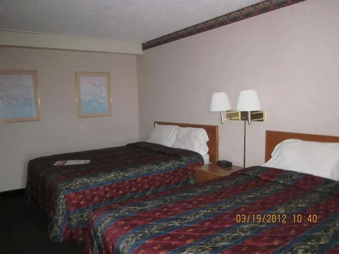 Howard Johnson by Wyndham Benton Harbor/St. Joseph