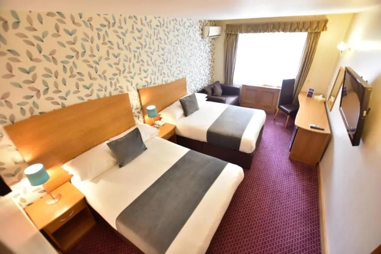 Standard Quadruple room