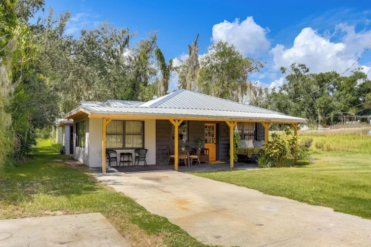 3 Bedrooms Cottage