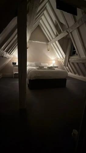 Comfort room