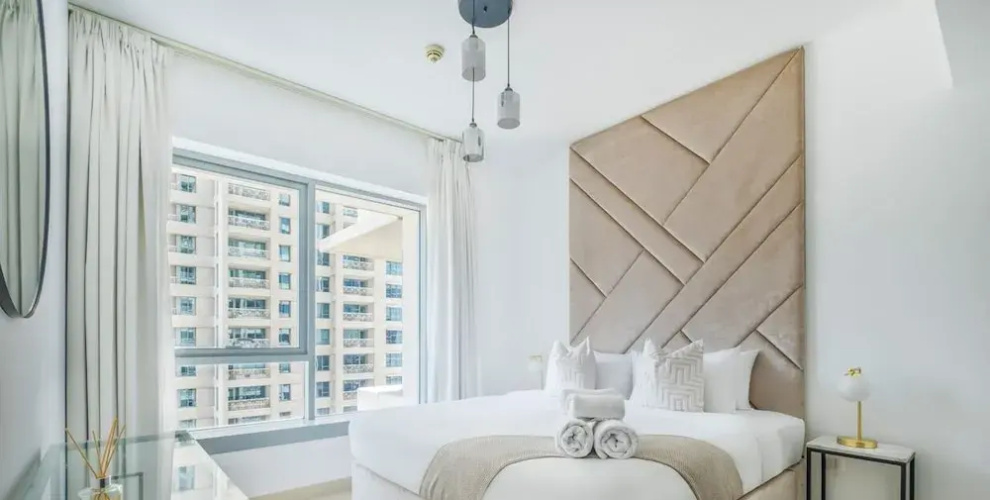 LUX  The Fountain View Suite