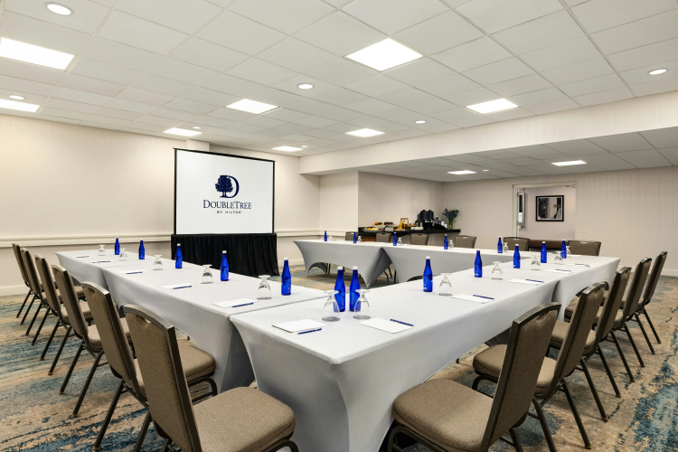 DoubleTree by Hilton Pittsburgh - Green Tree photo 21