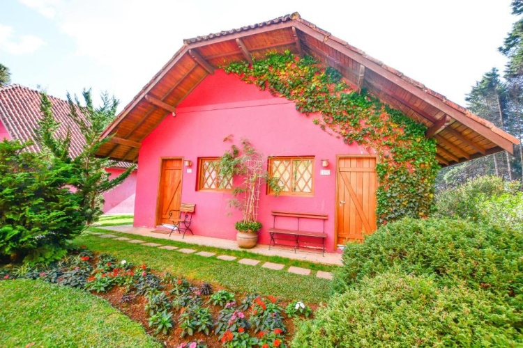 Standard Chalet