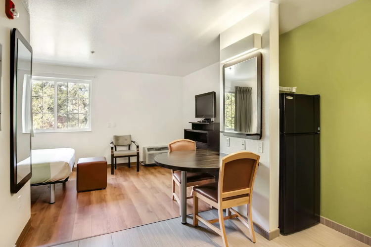 Studio 6 East Brunswick, NJ - NYC Area