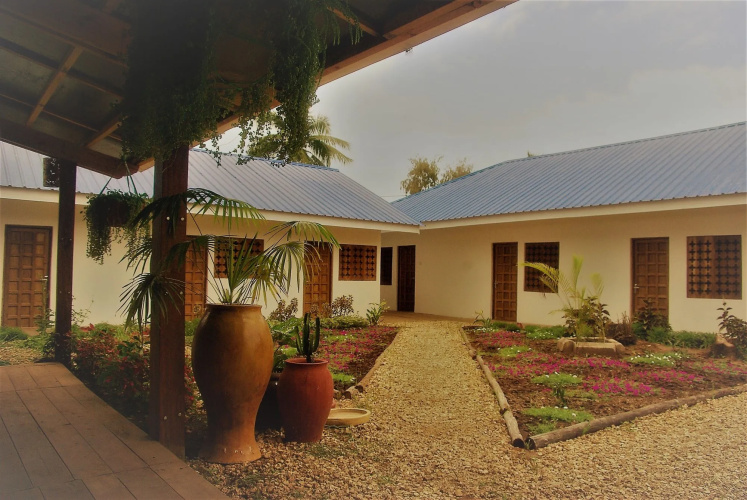 Nungwi House