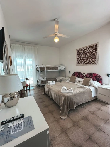 Deluxe Quadruple room